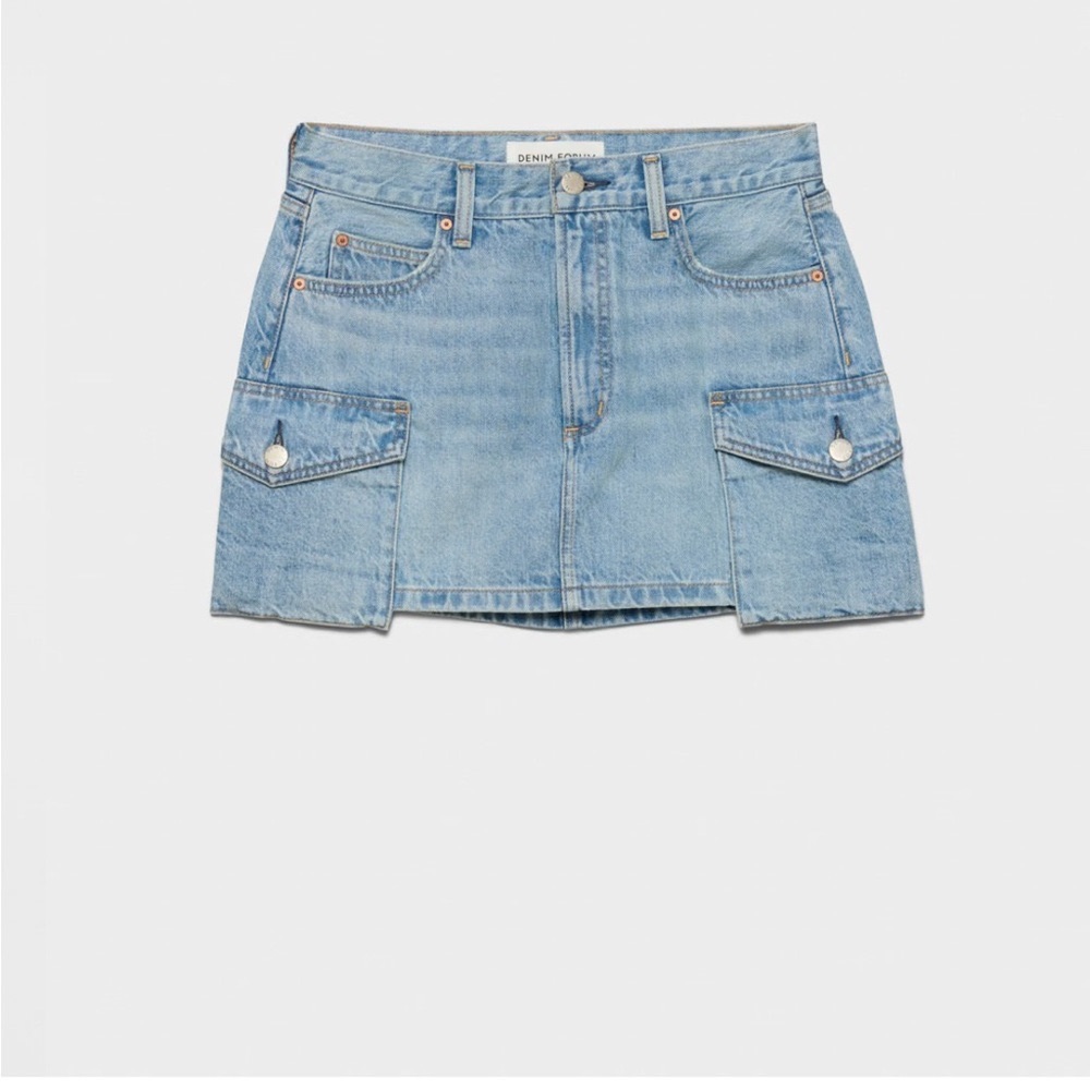 NWT 90’s Mid Rise Cargo Mini Skirt - Aritzia